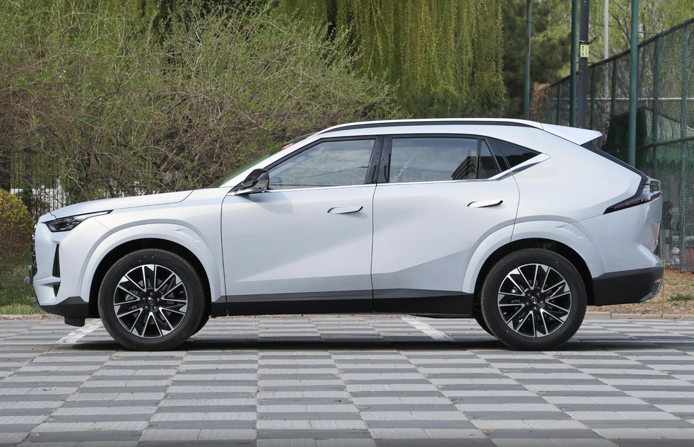 10万级SUV，电车真比油车还省？评测传祺GS4 MAX