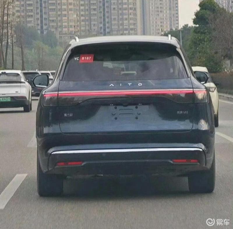 问界M8无伪实车曝光 采用1.5T增程动力