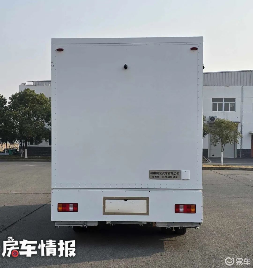 不到20万的重汽皮卡房车？纯电动轻卡房车！都在这波新车里