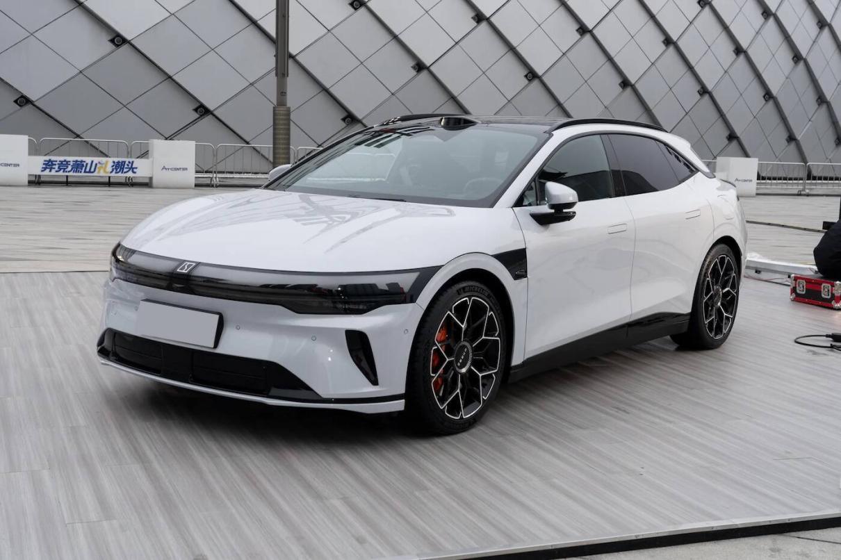 极氪007GT即将来袭，配800V快充+825km续航