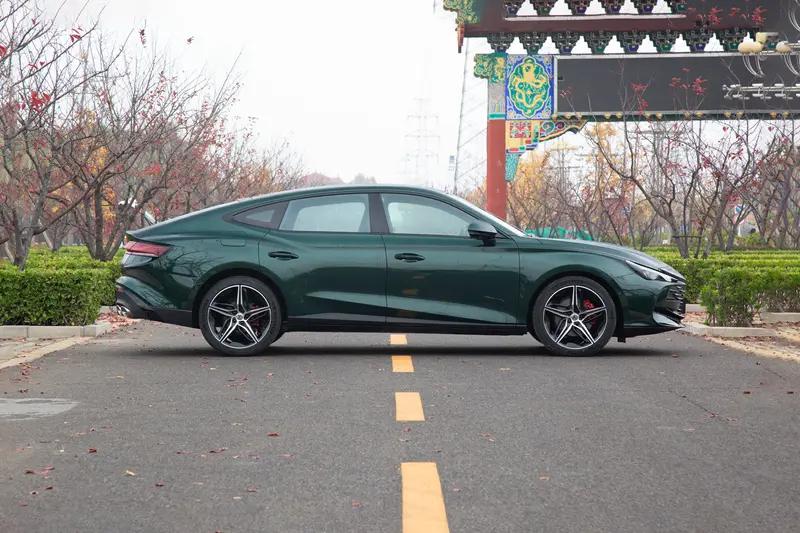 MG推出限时购车优惠政策 MG7全国一口价10.99万起