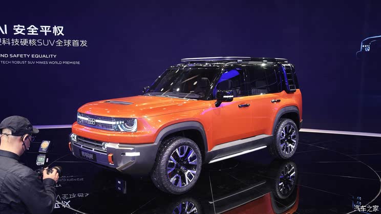 全新雷克萨斯ES/极氪9X/仰望U8L等 2025上海车展新车汇总（下）