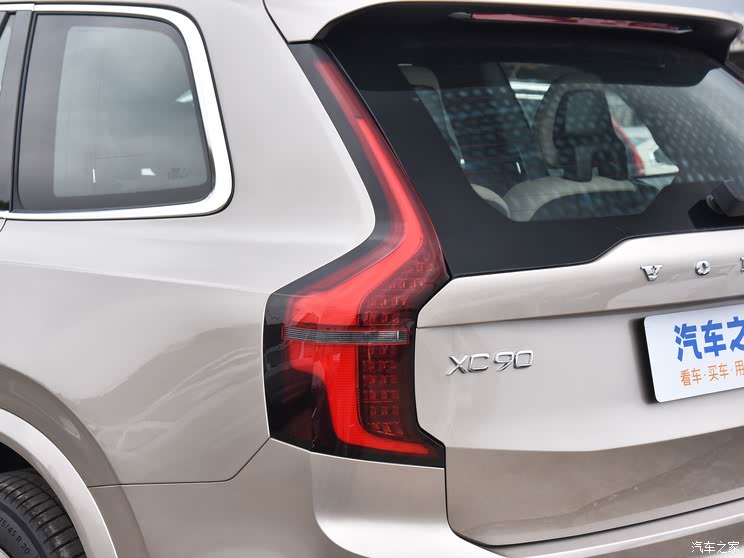 限时售价47.9万元起 提供5/6/7座车型 新款沃尔沃XC90正式上市