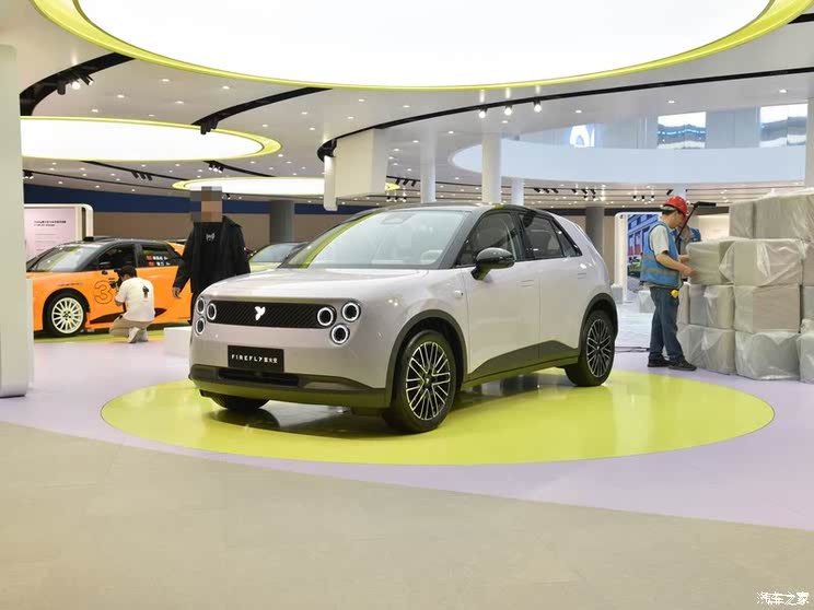 全新雷克萨斯ES/极氪9X/仰望U8L等 2025上海车展新车汇总（下）