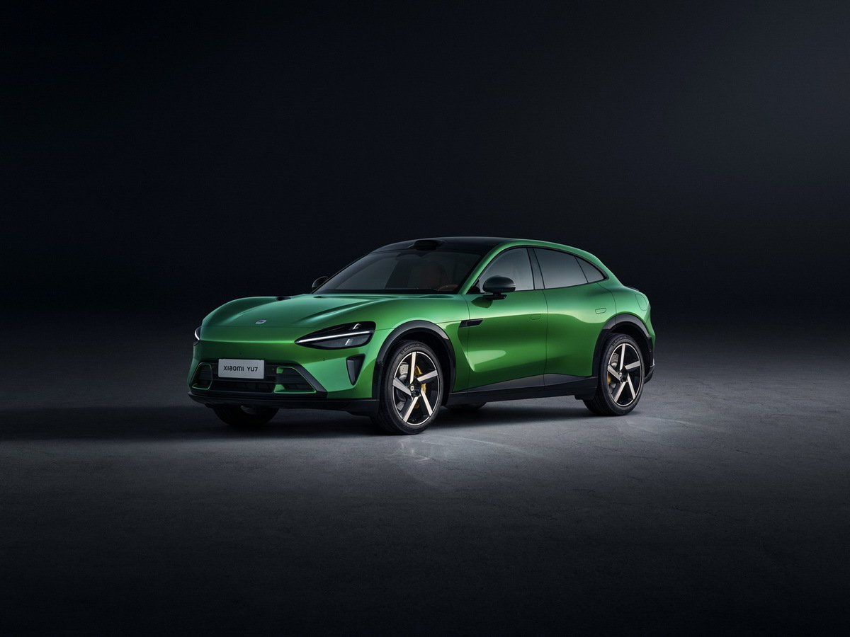 先进科技全面领先，“豪华高性能SUV”小米YU7正式发布