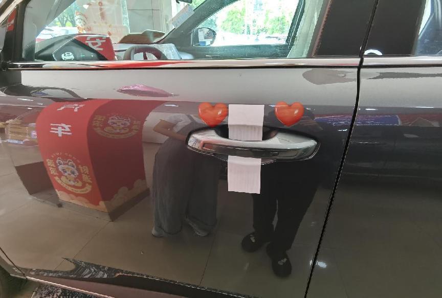 刚需买车，25岁宝妈进店首探，相中长安CS55 PLUS