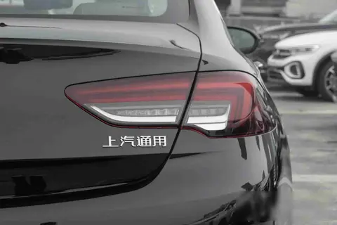 合资车降价10万卖不动，老款设计被吐槽