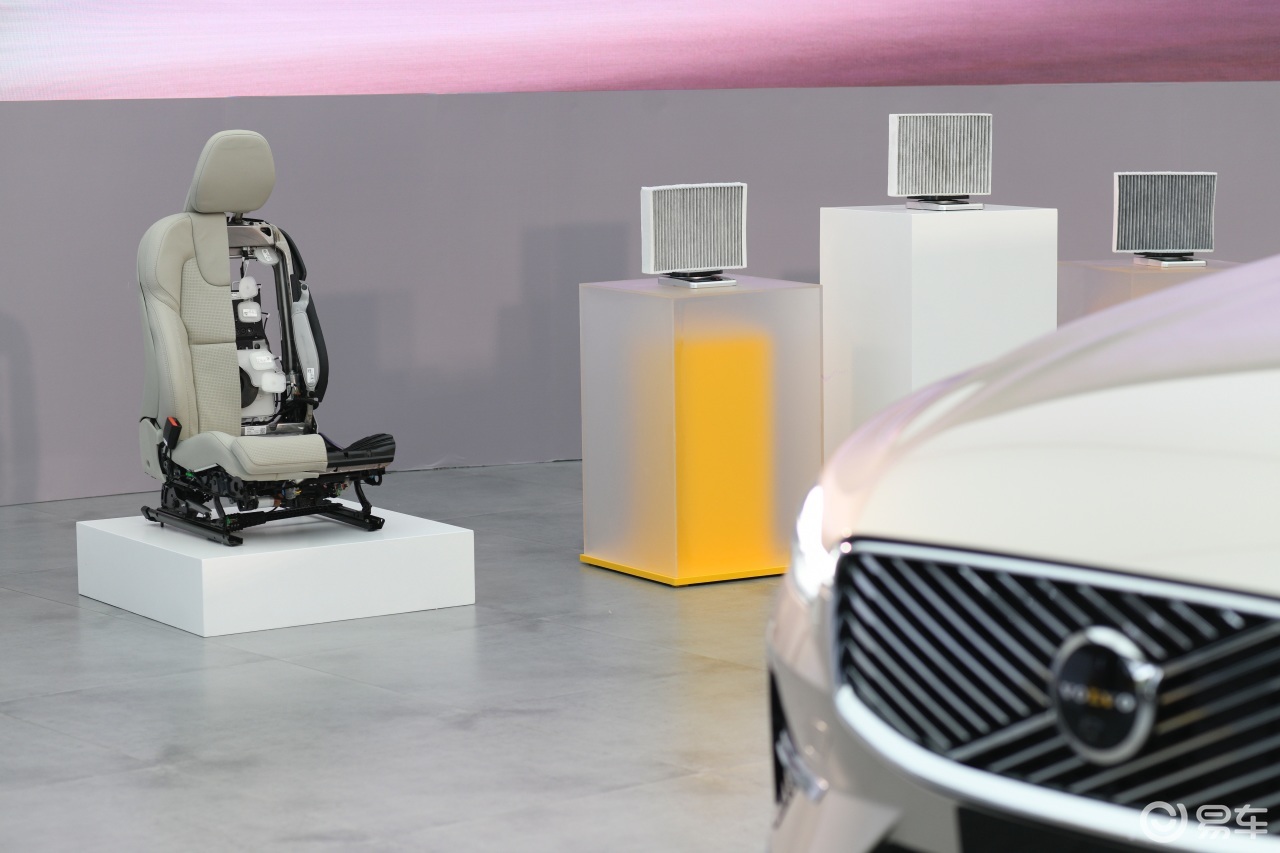 沃尔沃全新XC60焕新上市，限时参考价25.49万元起