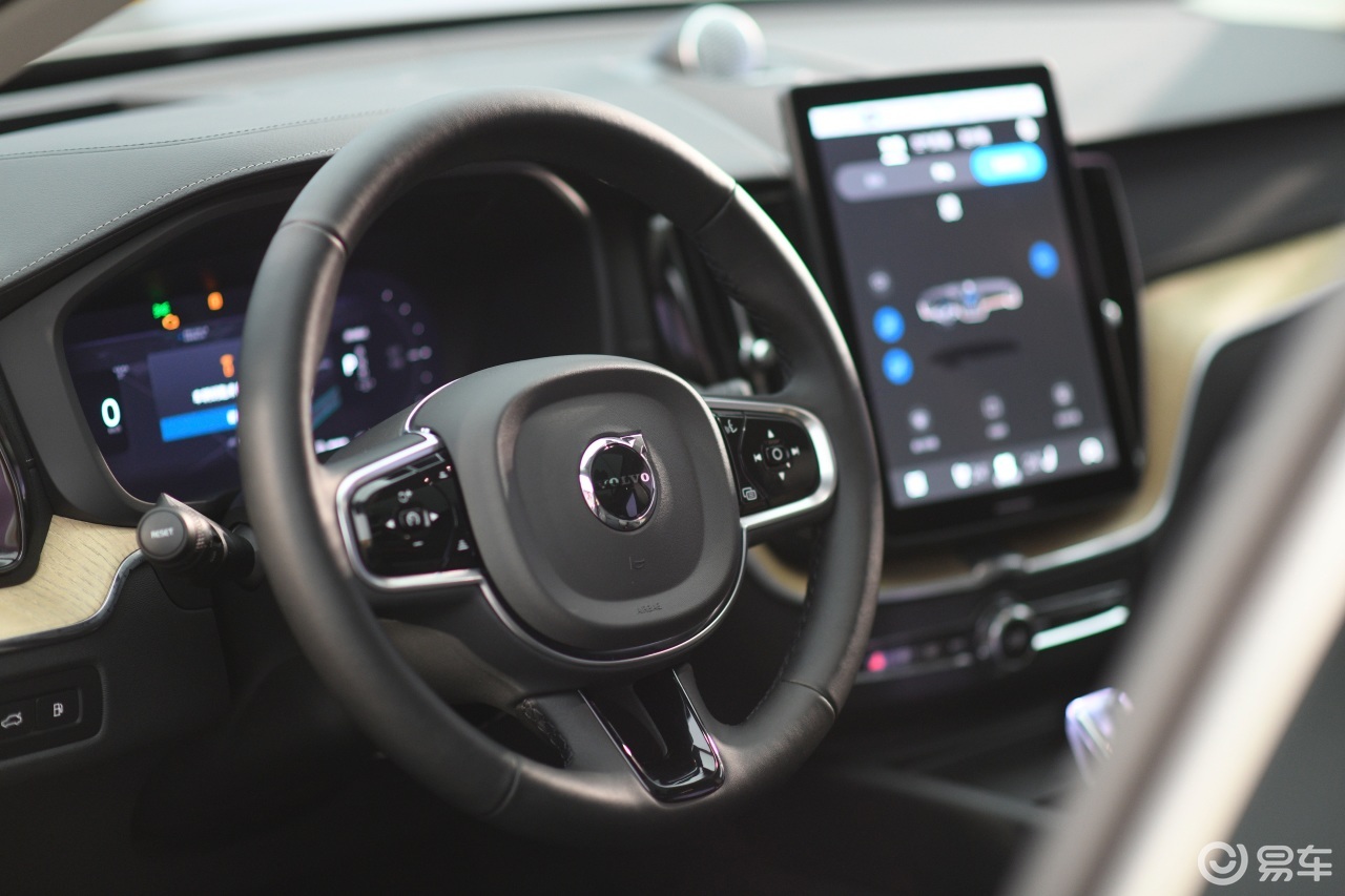 沃尔沃全新XC60焕新上市，限时参考价25.49万元起