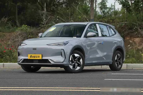 吉利银河E5改款新增配色，续航升级610公里，价格能打吗？