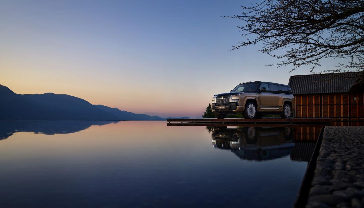 预售130万！仰望U8L可能是最懂中国人的豪华SUV