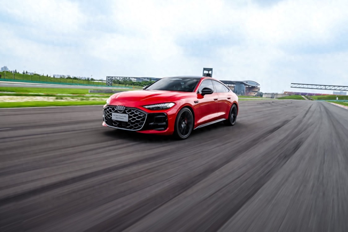 上汽奥迪A5L Sportback上市25.99万起