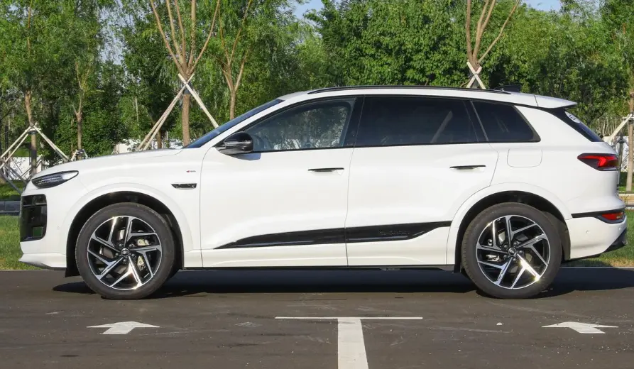 33万起售的奥迪Q6 e-tron：定价尴尬难成市场宠儿