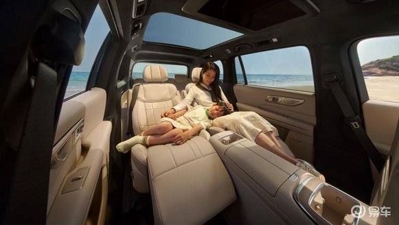 智驾同源 为何深蓝S09比问界M8更适合家庭用户？