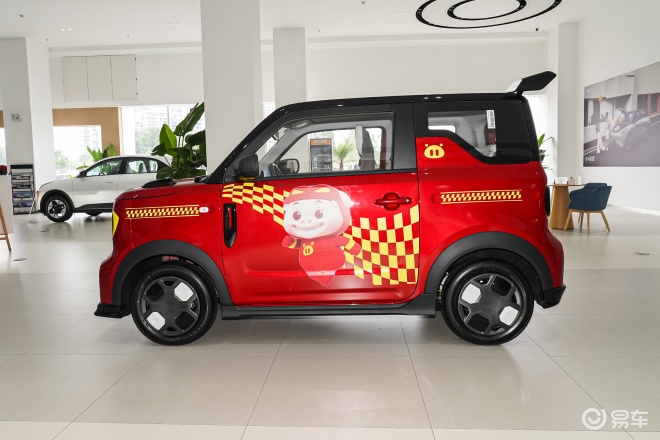 吉利熊猫卡丁猪猪侠限定版正式上市 快乐专享价4.69万元