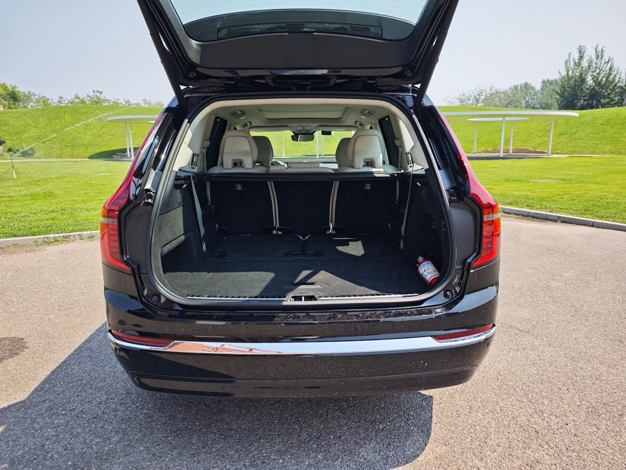 豪华SUV市场的理性之选，让家人安心才是真奢华。