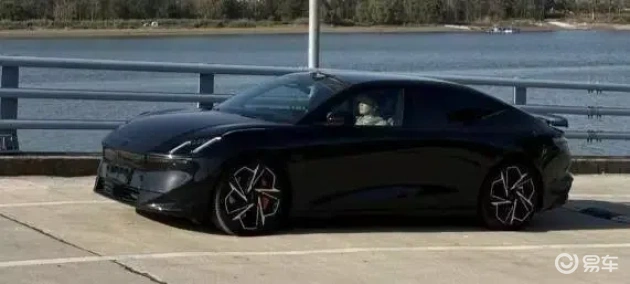 混动轿车选哪个？20万内领克、比亚迪、阿维塔三款比一比