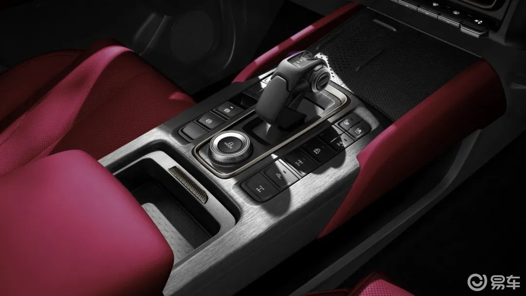 二代哈弗H9加推勇士版 黑武士+标配三把锁21.49万起