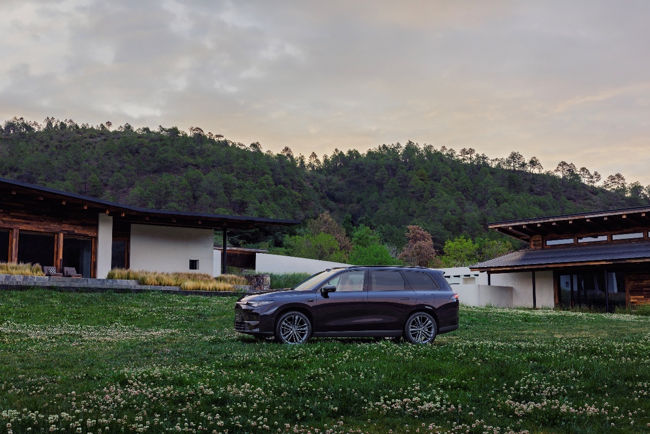 相比改款问界M7，2026款零跑C16是工薪家庭最优选？