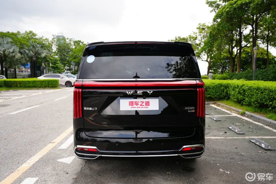 2025年成都车展：魏牌高山7亮相，将在9月10日预售