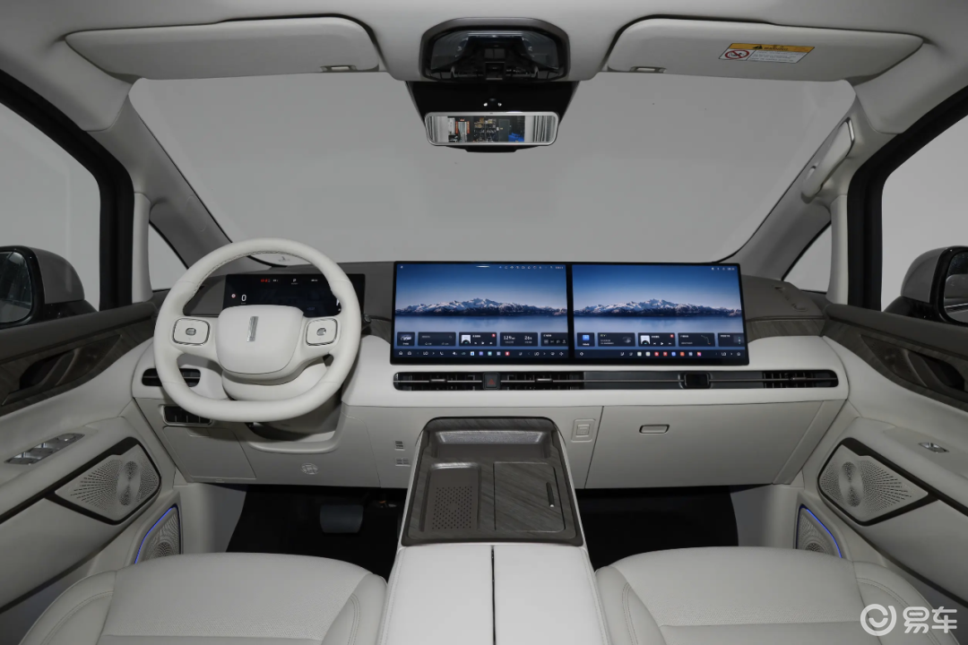 2025年成都车展：魏牌高山7亮相，将在9月10日预售