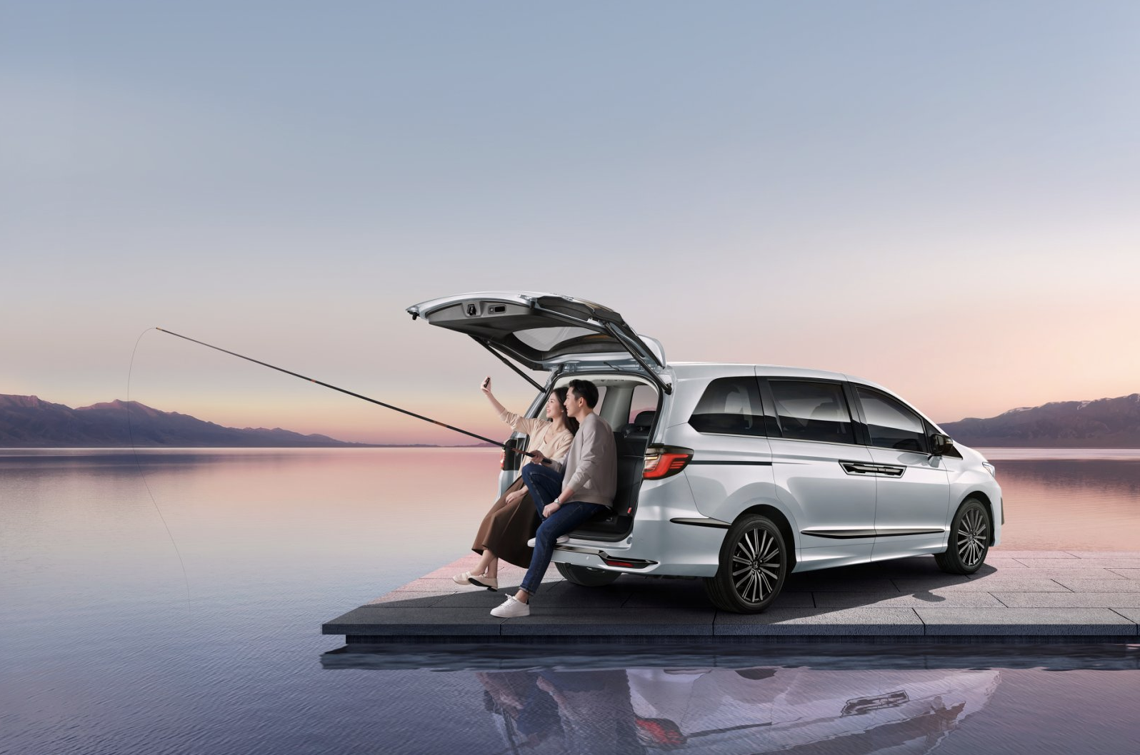 颜值价更值，标配即高配，艾力绅焕新上市真“一部到位”！