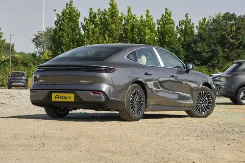 2025 款吉利银河星耀 8 PHEV 购车指南